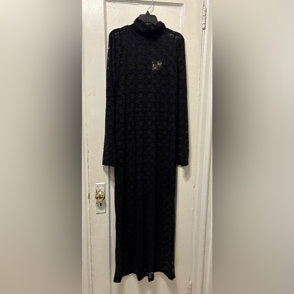 Black Honey Floral Lace Mock-Neck
Midi Dress - Picture 8 of 10